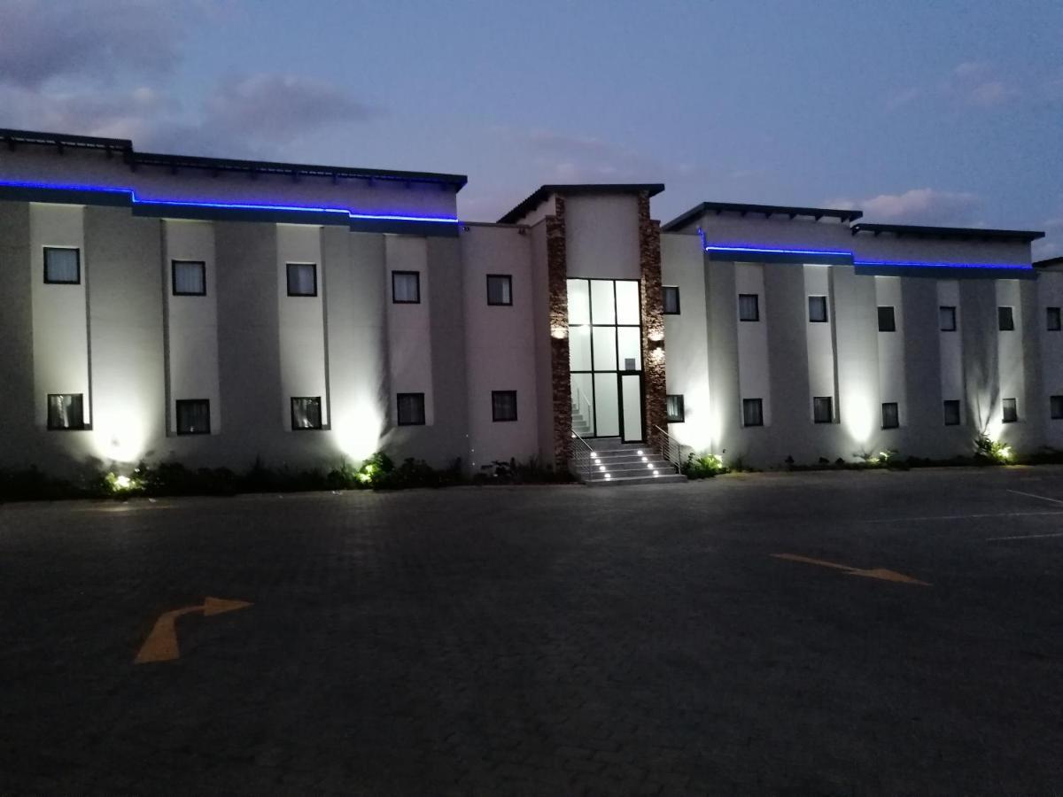 King'S Palace Hotel Rustenburg Buitenkant foto