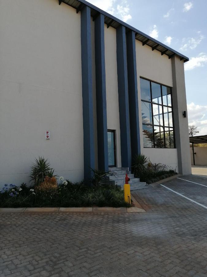 King'S Palace Hotel Rustenburg Buitenkant foto